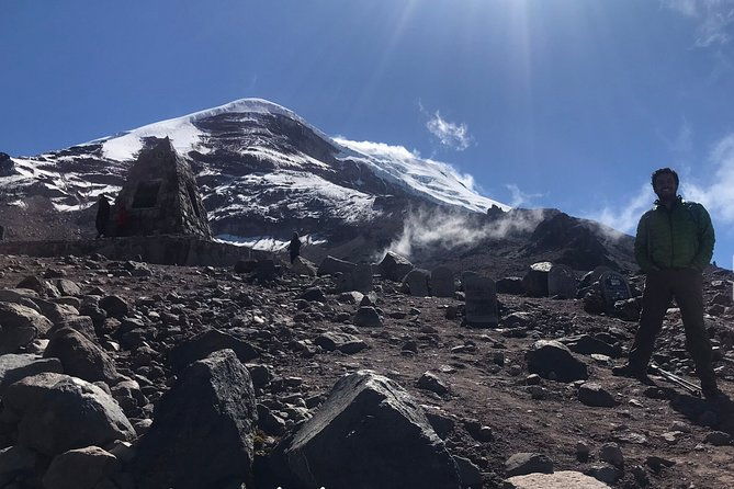chimborazo-volcano-and-condor-cocha-lagoon-day-tour