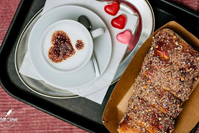 chimney-cake-workshop-in-city-park-budapest