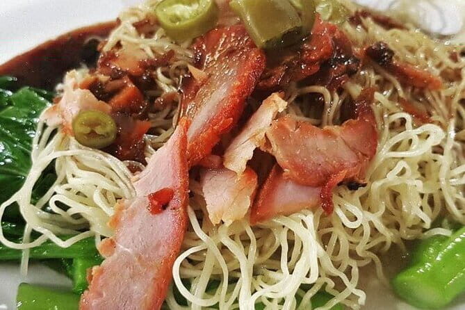 Chinatown Heritage and Local Street Food Small Group Tour - Key Points