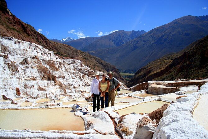 chinchero-moray-maras-picnic-with-llamas-and-alpacas