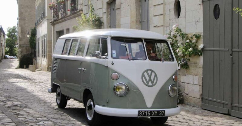chinon-vintage-tour-tour-the-town-in-a-combi-vw