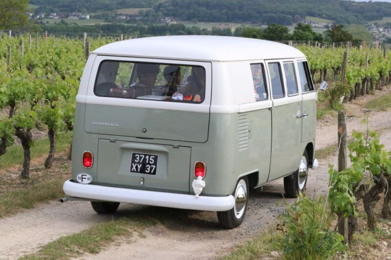 chinon-vintage-tour-tour-the-town-in-a-combi-vw