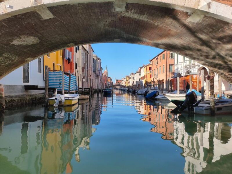 chioggia-canals-boat-tour-and-take-picture-of-cruise-ship