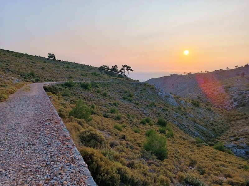 chios-private-sunset-hiking-tour-to-lithi-beach