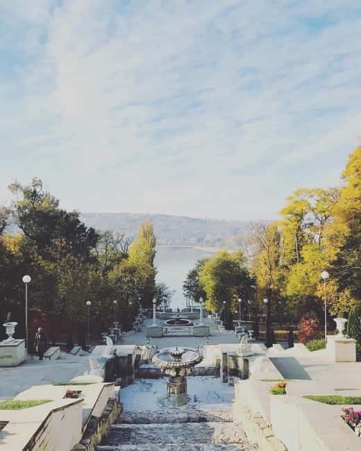Chisinau: Discover City Highlights with a Walking Tour - Key Points  