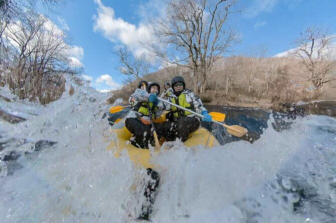 chitose-river-wildlife-watching-rafting-and-moor-hot-spring-bath