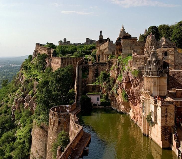 Chittorgarh: Private Day Tour with Lunch - Key Points