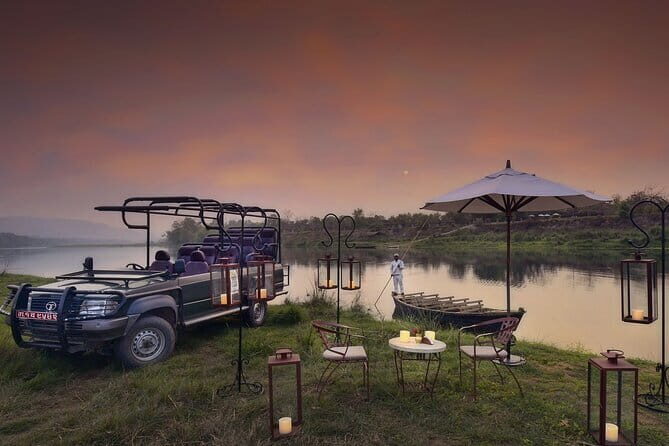 Chitwan Elegance: A 3-Day Luxury Wildlife Experience - Key Points