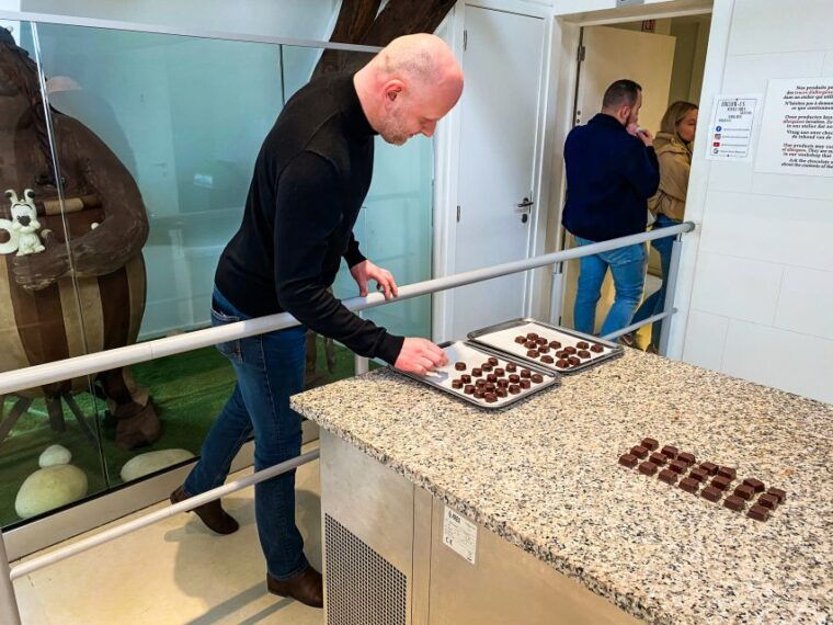 choco-story-brussels-chocolate-museum-entrance-with-tasting