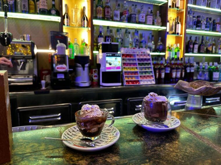 chocolate-and-pastry-tasting-tour-in-napoli-old-town
