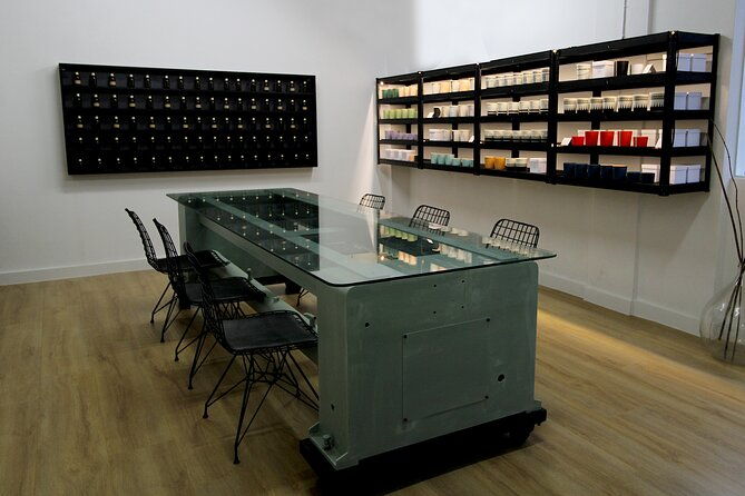 choe-luxury-candle-making-workshop