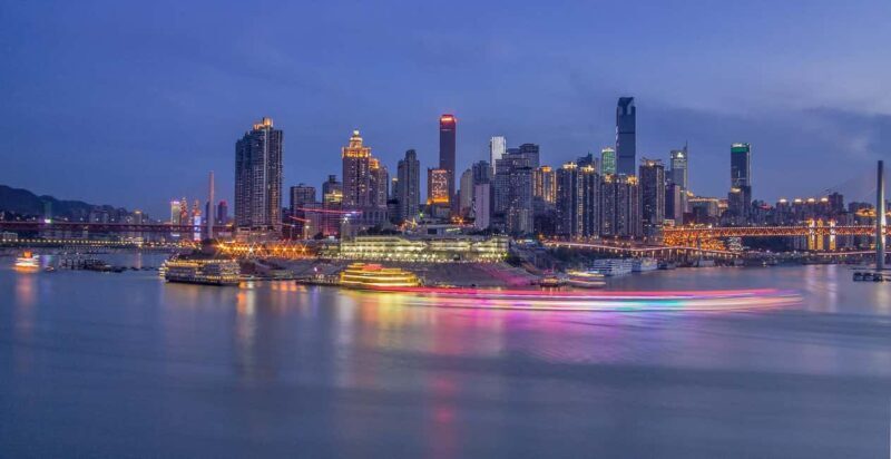 Chongqing: City Walking Private Tour (Guided in Spanish) - Analyzing the Tour Experience