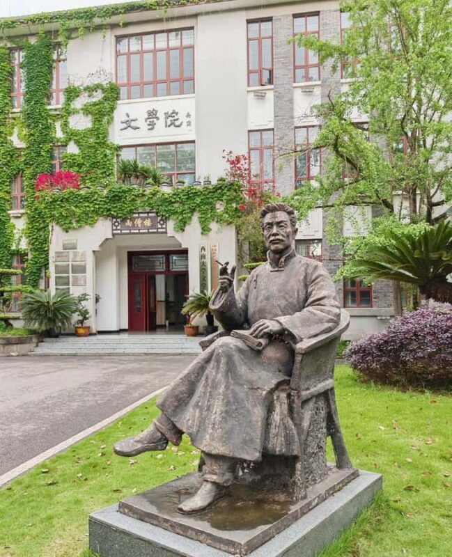 Chongqing: Jinyun Mountain, Museum & Old Street Tour - Exploring Jinyun Mountain — Mist, Peaks, and Temples