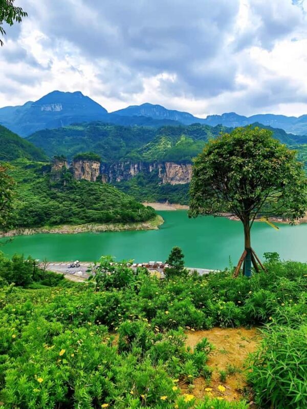 Chongqing Nanchuan 178 Loop: Lakes, Falls & Mountain Views - Maniaoshui Waterfall: Nature’s Power