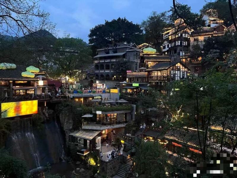 Chongqing: Night Tour of Two Rivers with guide-small group - Key Points