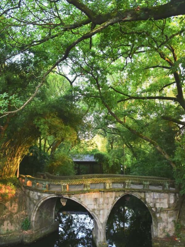 Chongqing: Skywalk, Air-Raid Shelter, Hidden Alley& Teahouse - Frequently Asked Questions