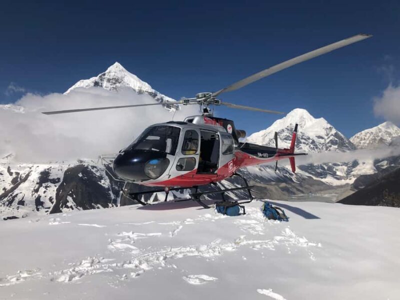 Chopper flight and breakfast at Hotel Everest view - Key Points