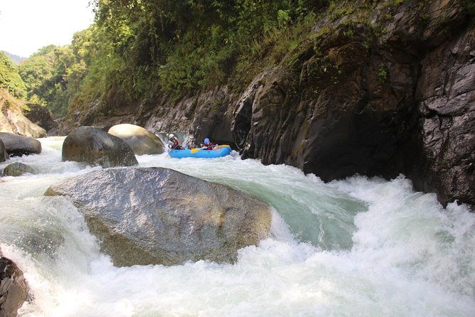 chorro-whitewater-rafting
