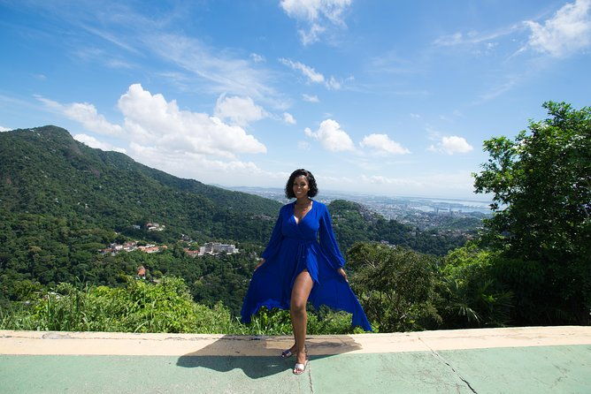 christ-redeemer-with-a-photographer