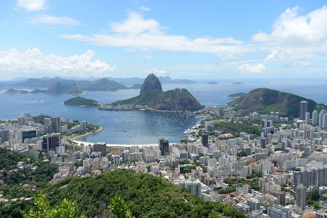 christ-redeemer-with-a-photographer