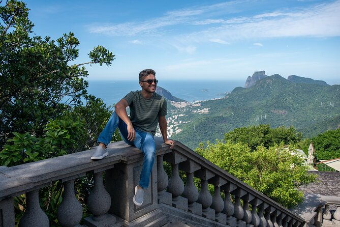 christ-redeemer-with-a-photographer