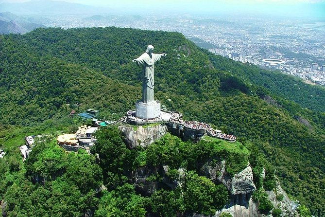christ-the-redeemer-sugarloaf-lunch-and-small-group-city-tour