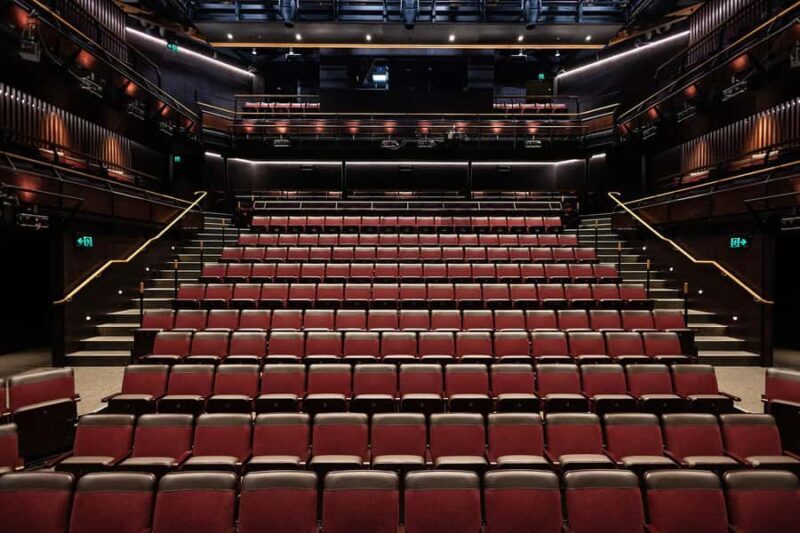 Christchurch: Heritage & Arts Walking Tour - Introducing the Experience