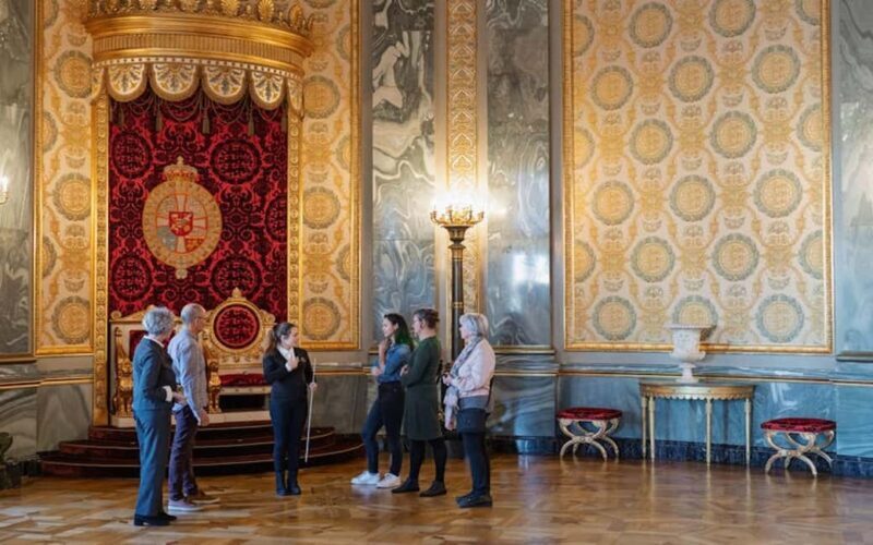 Christiansborg Palace Tour in Spanish - Discover the Majesty of Christiansborg Palace in Copenhagen