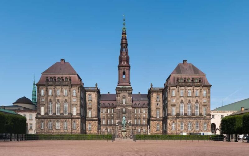 Christiansborg Palace Tour in Spanish - The Sum Up