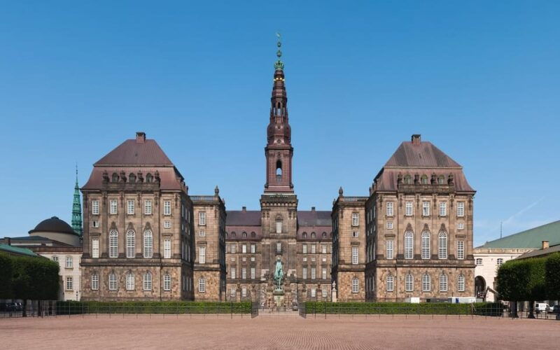 christiansborg-palace-tour-in-spanish
