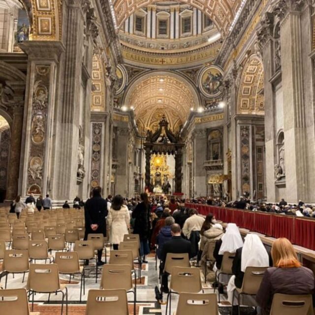 Christmas Eve Mass at the Vatican with Pope Leone XIV - Detailed Breakdown of the Tour Components