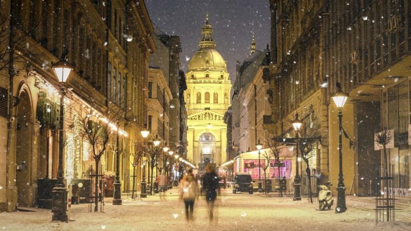 christmas-in-budapest-st-stephen-basilica-downtown