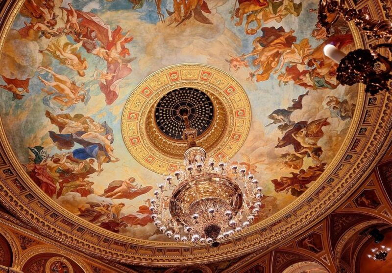 christmas-in-budapest-st-stephen-basilica-downtown