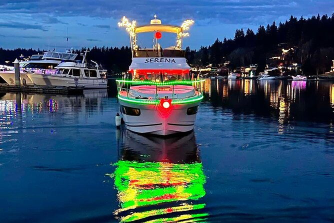christmas-lighted-boat-cruise-in-gig-harbor