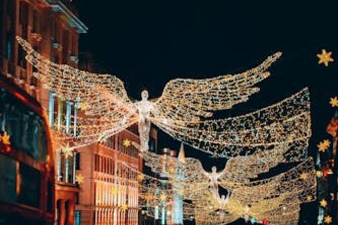 christmas-lights-and-holiday-sights-walking-tour-in-london