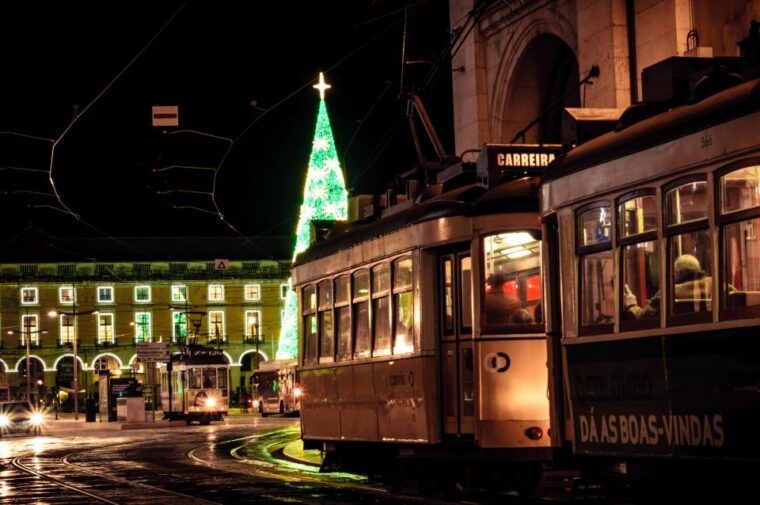 christmas-lights-creative-photography-in-lisbon