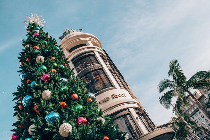 Christmas Lights in Beverly Hills - Private Guide and Free Coffee with Dessert - What Sets This Tour Apart and Why It’s Worth the Price