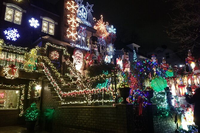 christmas-lights-tour-of-dyker-heights-brooklyn
