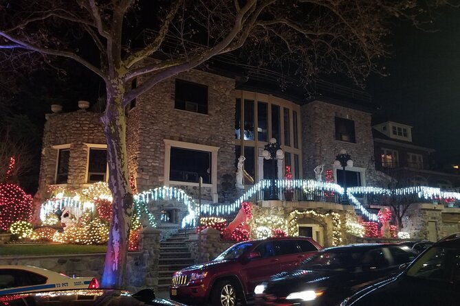 christmas-lights-tour-of-dyker-heights-brooklyn