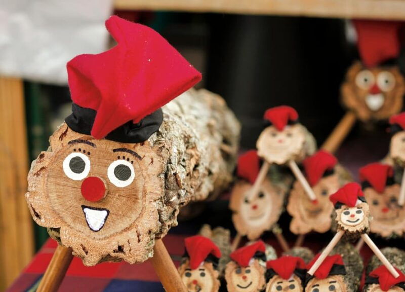 christmas-magic-in-barcelonas-gothic-quarter