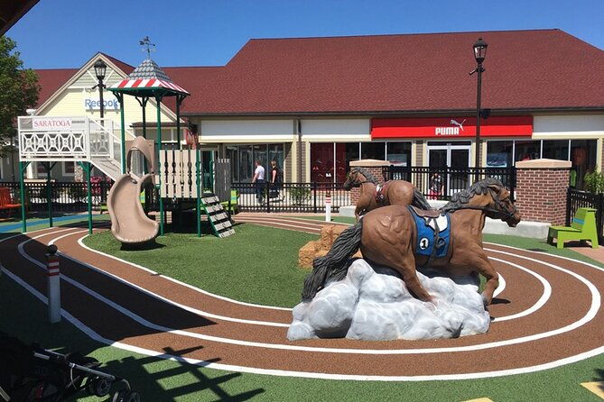 chuang-yen-monastery-and-woodbury-common-1-day-tour-from-nyc