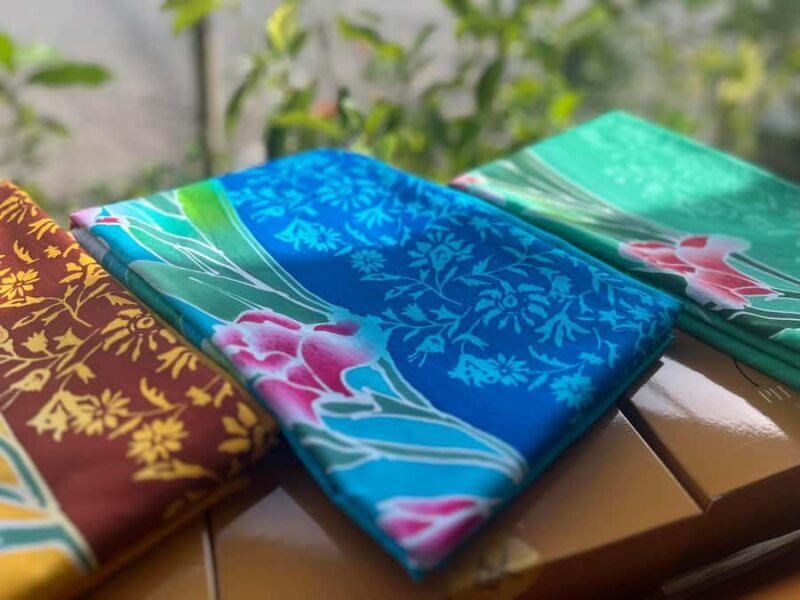 Chumphon : Story of Batik Making Workshop with Transfers - Discovering the Charm of the Batik Pha Daeng Workshop in Chumphon