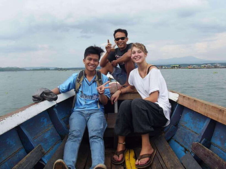 cianjur-floating-village-boat-ride-floating-house