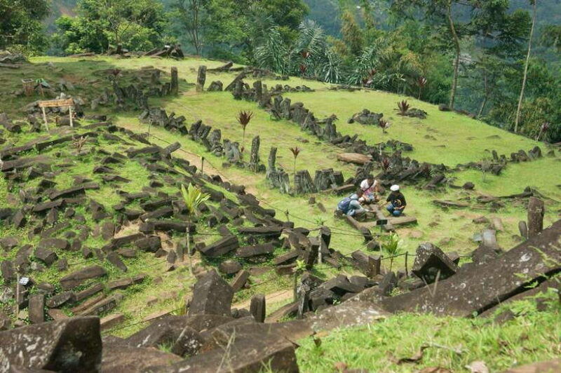 cianjur-full-day-historical-tour-of-gunung-padang-and-falls