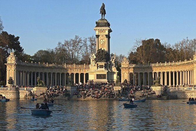 cibeles-rooftop-and-retiro-park-tour-with-professional-guide