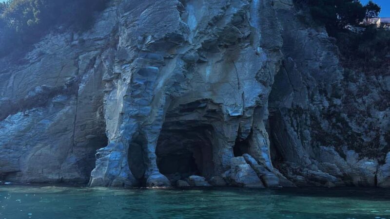 Cilento: sunset boat tour with aperitif from Agropoli - Key Points