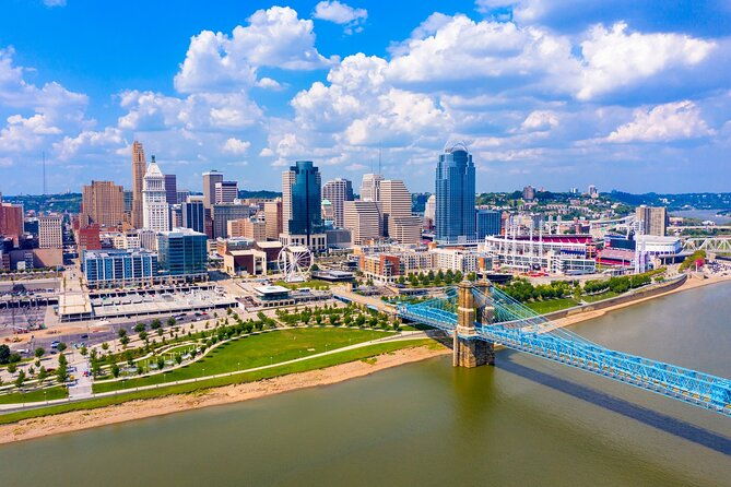 cincinnati-walking-tour-with-river-cruise