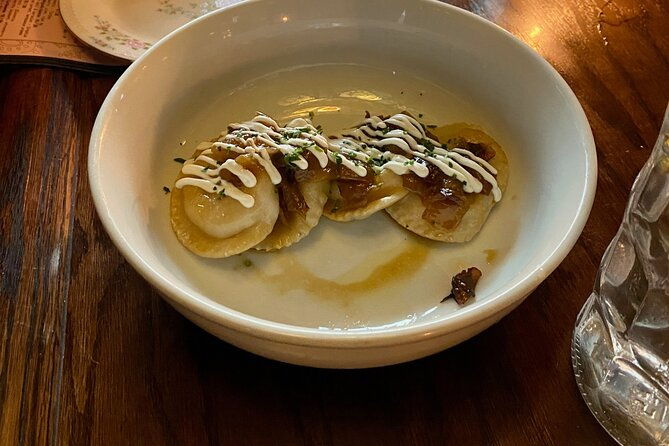 cincinnati-wine-dine-in-otr-with-riverside-food-tours