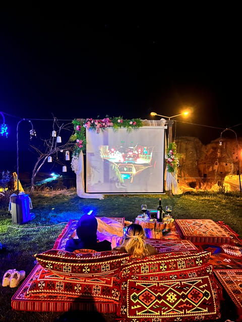 cinema-night-in-cappadocia-outdoor-or-cave-experience