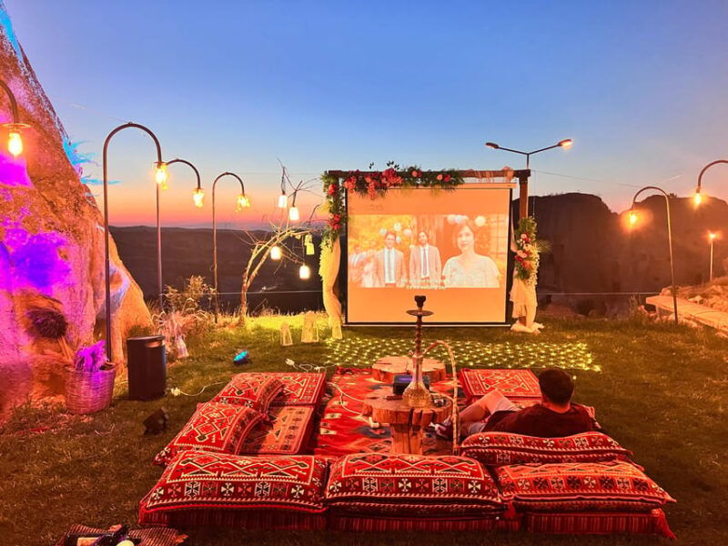 cinema-night-in-cappadocia-outdoor-or-cave-experience